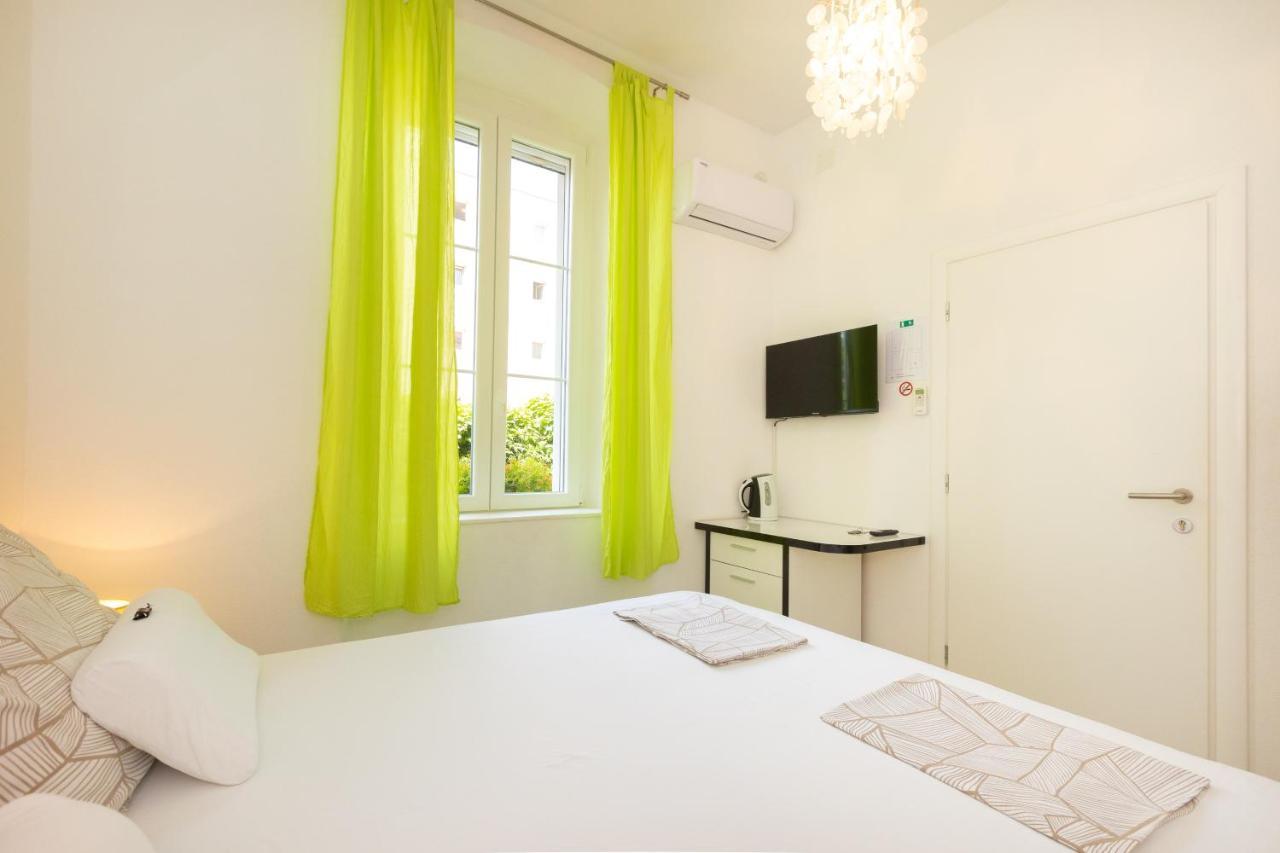Guest House Cinema Close To Port Dubrovnik Buitenkant foto