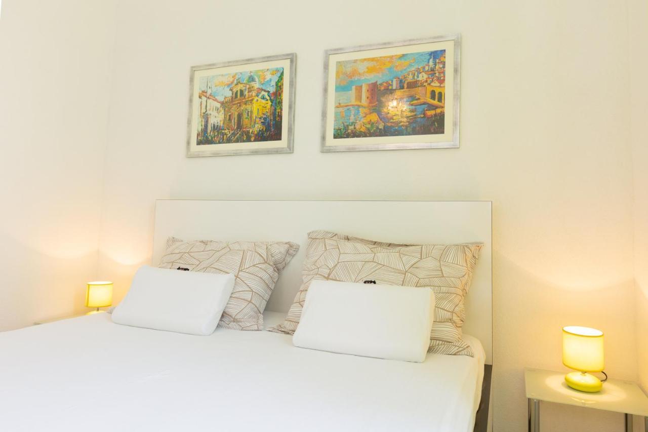 Guest House Cinema Close To Port Dubrovnik Buitenkant foto