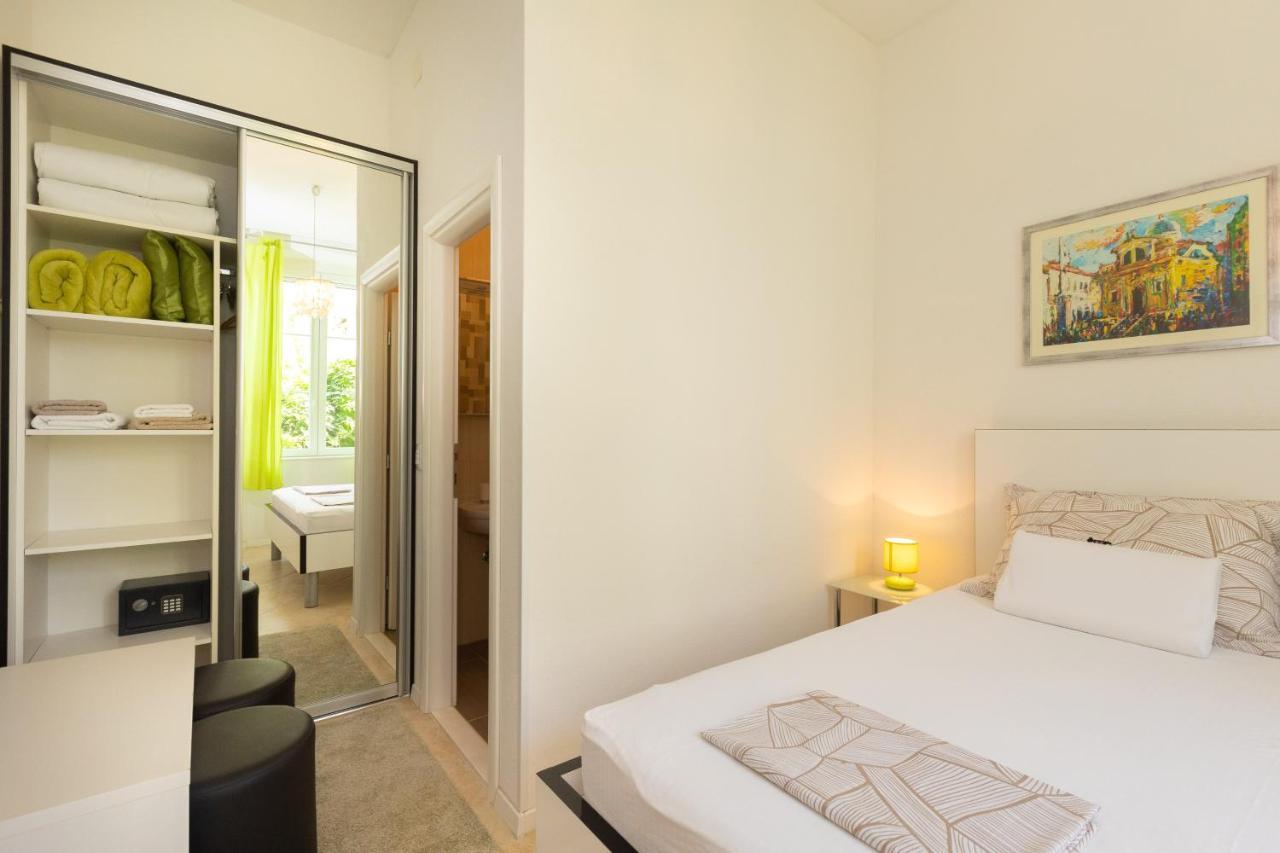 Guest House Cinema Close To Port Dubrovnik Buitenkant foto