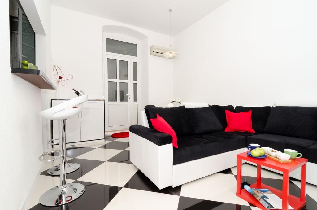 Guest House Cinema Close To Port Dubrovnik Kamer foto